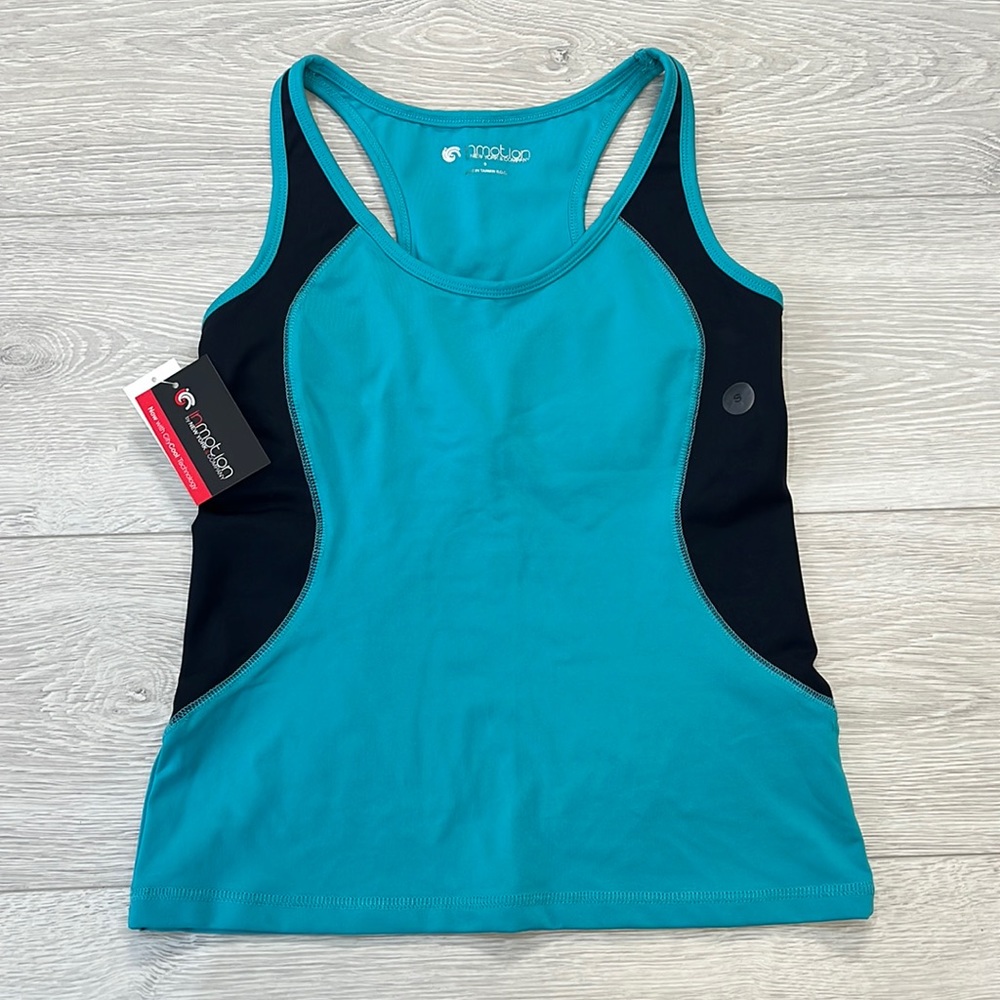 IN MOTION from NY & Co Racerback Workout Tank Top—Size Small—